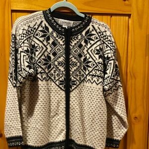 Caamano Black and Cream Nordic Zip-Front Cardigan Sweater